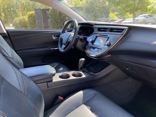 2016 Toyota Avalon Hybrid Limited