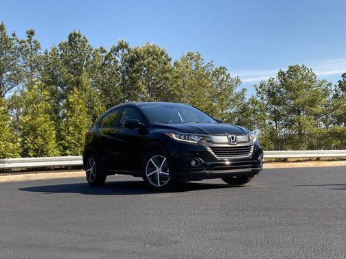 Crystal Black Pearl 2022 Honda HR-V EX