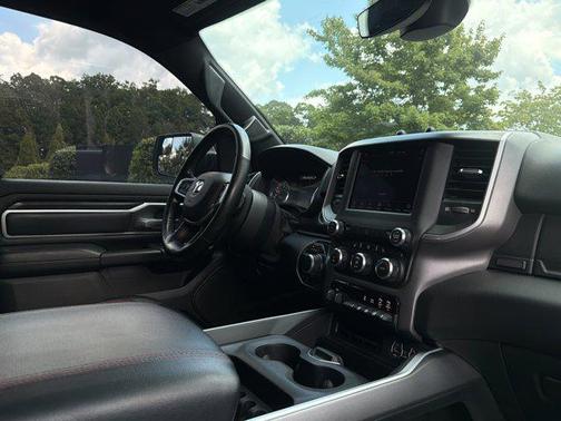 Diamond Black Crystal Pearlcoat 2021 RAM 1500 Big Horn/Lone Star