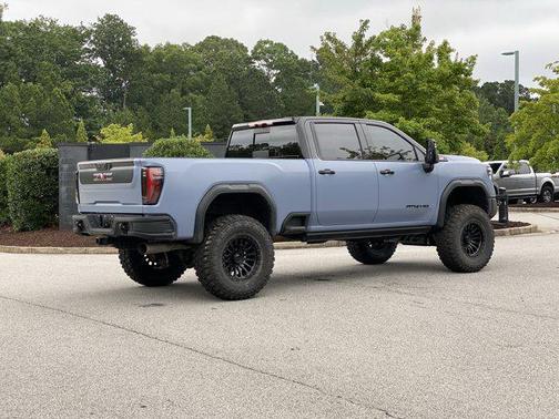 2024 GMC Sierra 2500 AT4