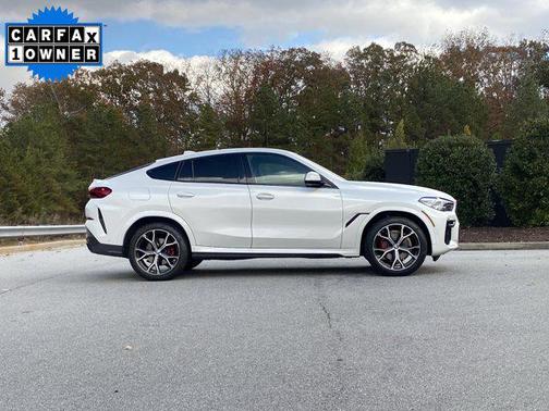 2022 BMW X6 xDrive40i