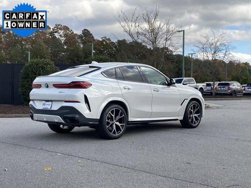 2022 BMW X6 xDrive40i