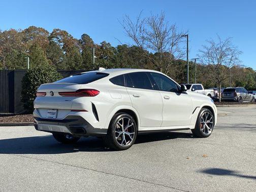 2022 BMW X6 xDrive40i