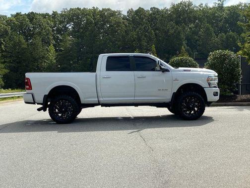 2021 RAM 2500 Laramie Crew Cab 4x4 6'4' Box