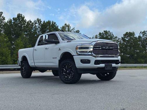 2021 RAM 2500 Laramie Crew Cab 4x4 6'4' Box