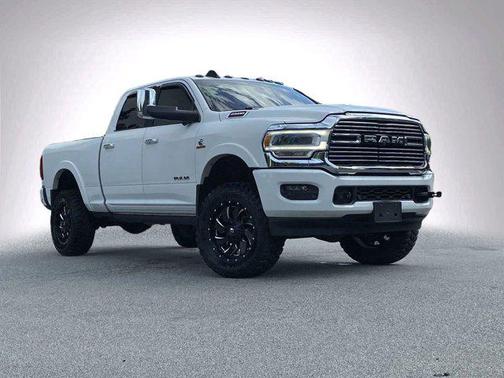 2021 RAM 2500 Laramie Crew Cab 4x4 6'4' Box