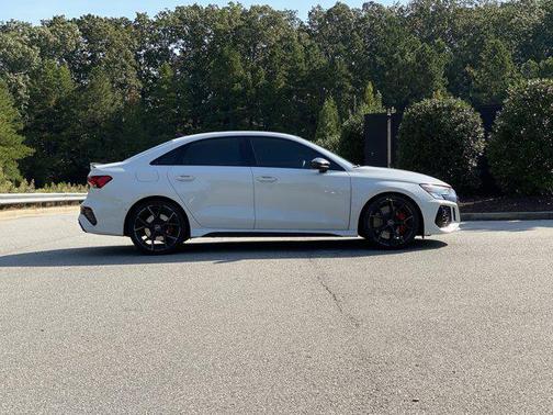 2024 Audi RS 3 TFSI quattro S tronic