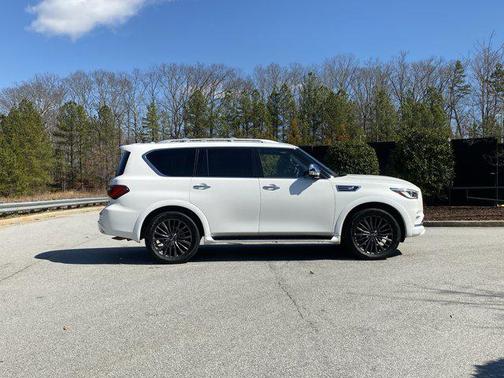 2023 INFINITI QX80 SENSORY AWD