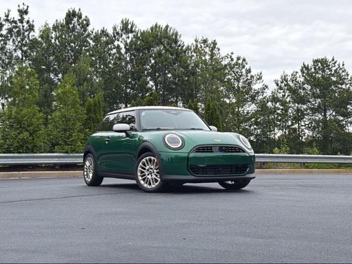 British Racing Green IV Metallic 2026 MINI Hardtop Cooper S
