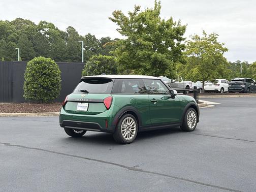 British Racing Green IV Metallic 2026 MINI Hardtop Cooper S