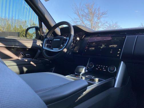 2023 Land Rover Range Rover First Edition