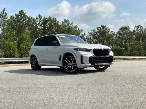 2025 BMW X5 M60i