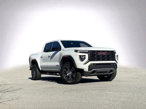 2023 GMC Canyon AT4