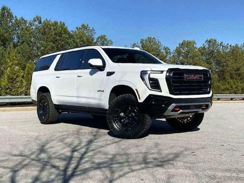 2025 GMC Yukon XL 4WD AT4