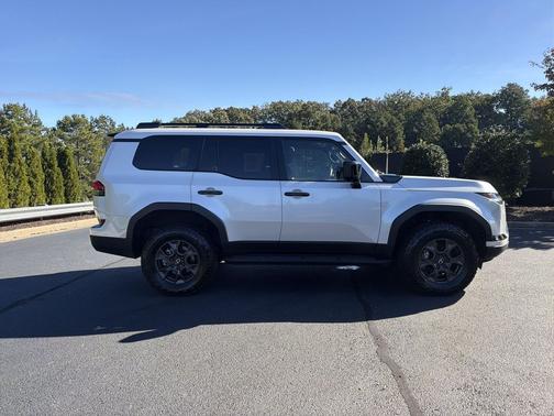 Eminent White Pearl 2025 Lexus GX 550 Overtrail