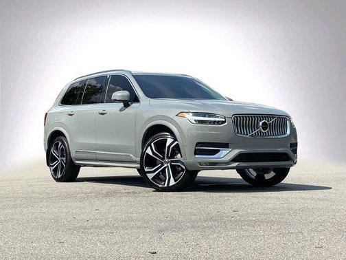 2025 Volvo XC90 B6 Ultra