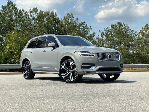 2025 Volvo XC90 B6 Ultra