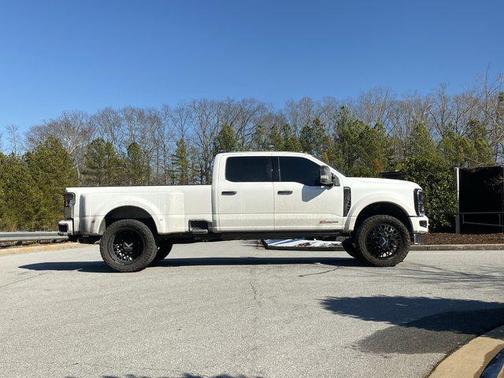 2024 Ford F-450 Limited