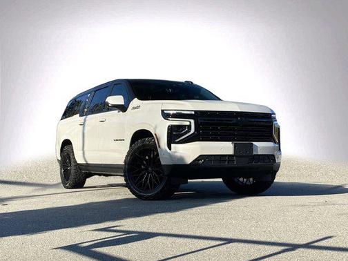 2025 Chevrolet Suburban High Country