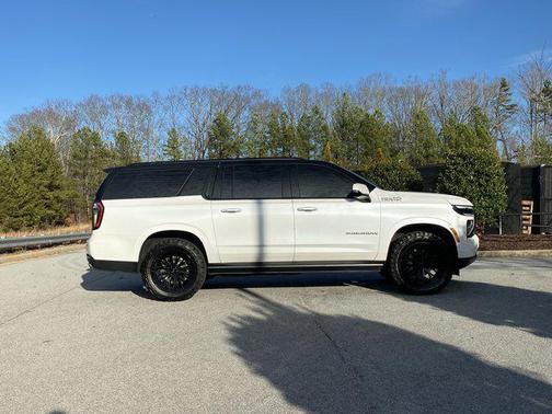2025 Chevrolet Suburban High Country