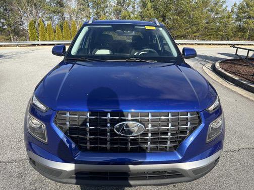 2023 Hyundai VENUE SEL