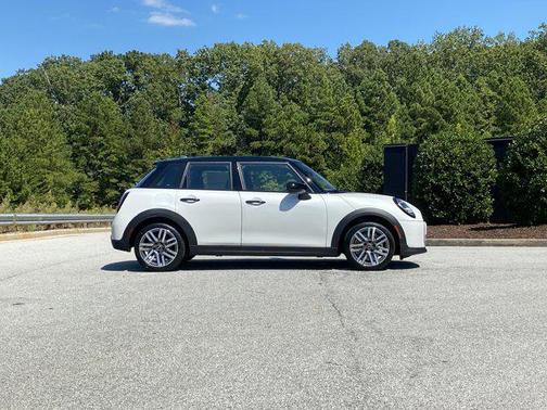 2026 MINI Hardtop Cooper