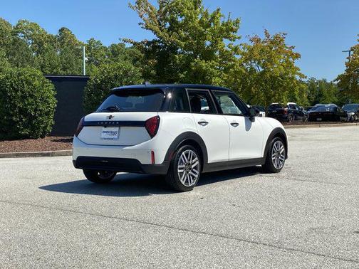 2026 MINI Hardtop Cooper