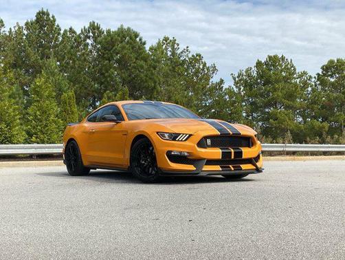 2018 Ford Shelby GT350 Base