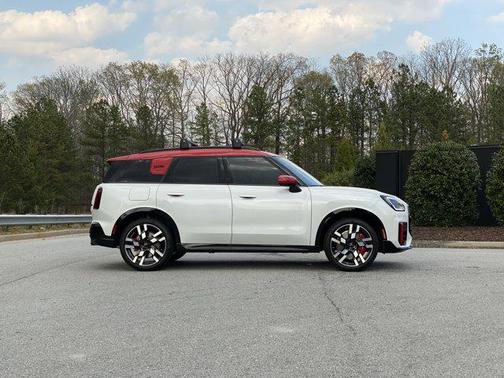 Nanuq White Metallic 2026 MINI Countryman John Cooper Works ALL4