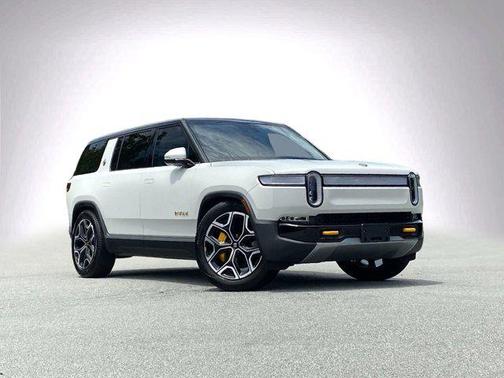 2024 Rivian R1S Adventure Quad Motor Large Pack
