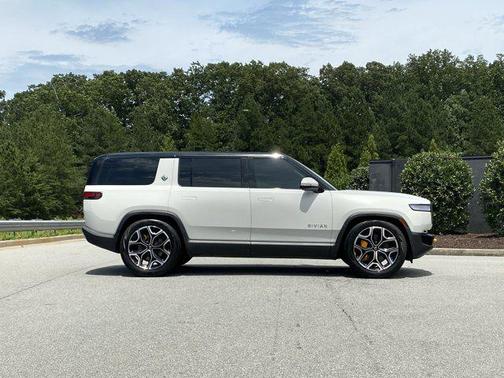2024 Rivian R1S Adventure Quad Motor Large Pack