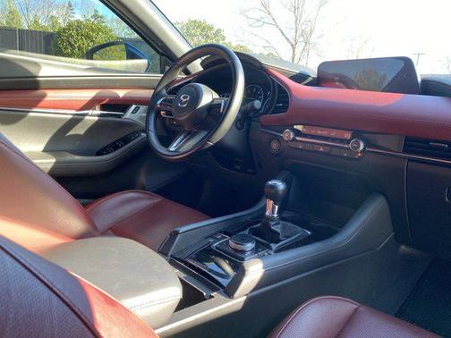 2025 Mazda Mazda3 FWD w/Premium Package