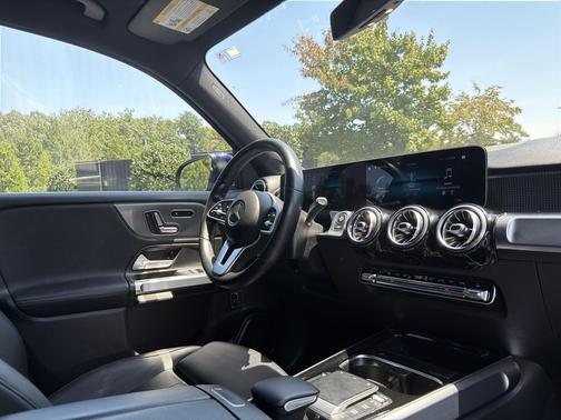 Galaxy Blue Metallic 2021 Mercedes-Benz GLB 250 Base