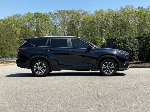 2024 Toyota Highlander XSE
