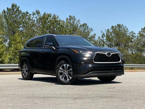 2024 Toyota Highlander XSE