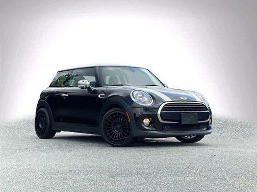 2016 MINI Hardtop Cooper