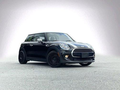2016 MINI Hardtop Cooper