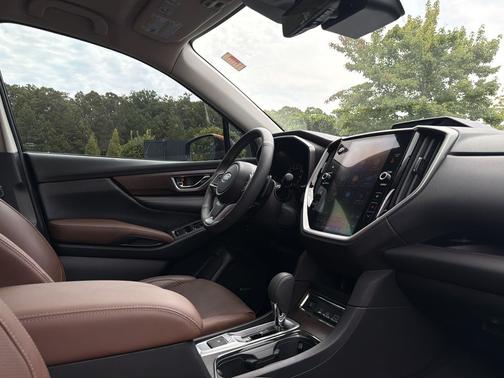 Magnetite Gray Metallic/Crystal Black Silica 2025 Subaru Ascent Touring 7-Passenger