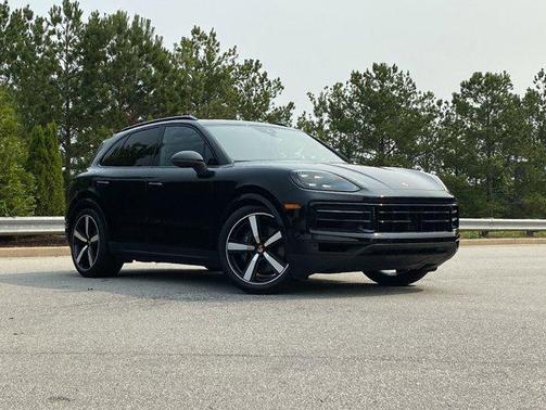 2024 Porsche Cayenne AWD
