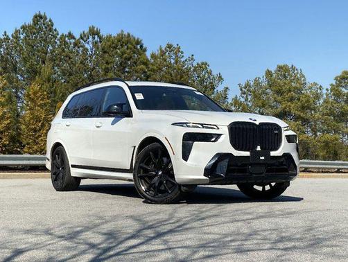 2024 BMW X7 M60i