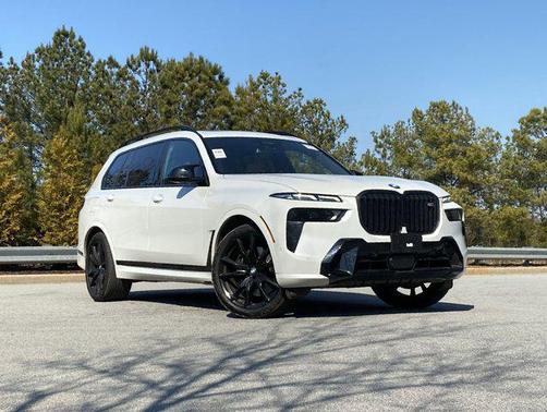 2024 BMW X7 M60i