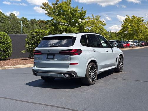 Brooklyn Grey Metallic 2025 BMW X5 sDrive40i