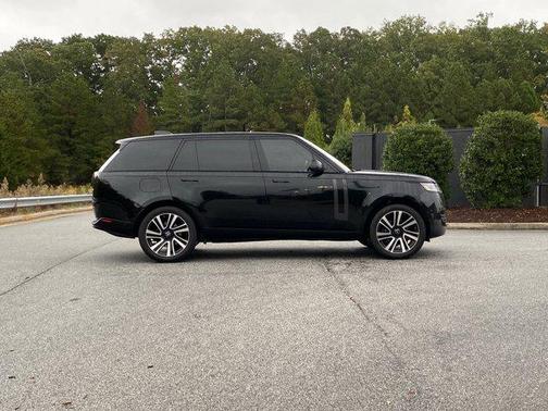 2023 Land Rover Range Rover P400 SE
