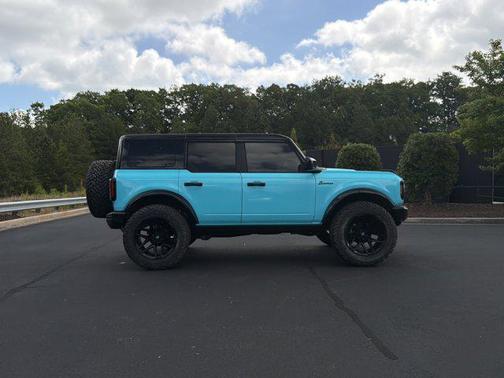 Shadow Black 2025 Ford Bronco Outer Banks