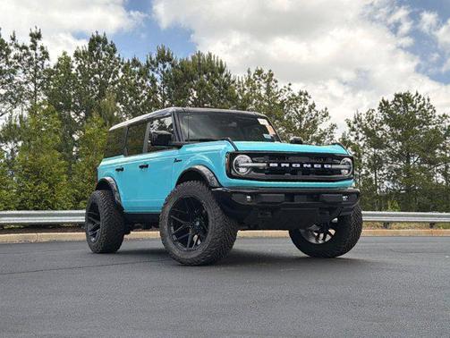 Shadow Black 2025 Ford Bronco Outer Banks