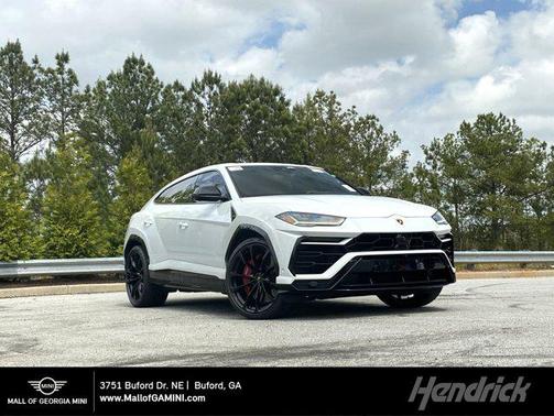 Bianco Comes Metallic 2022 Lamborghini Urus AWD
