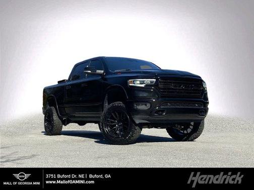 Diamond Black Crystal Pearlcoat 2022 RAM 1500 Limited