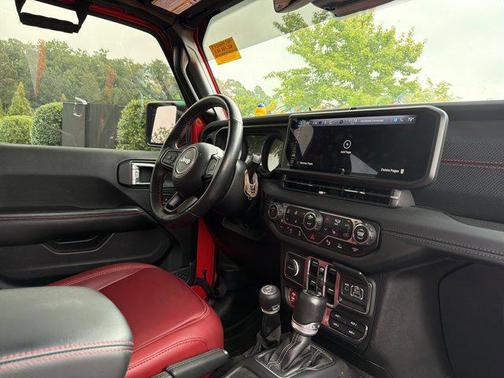Firecracker Red Clearcoat 2024 Jeep Wrangler Rubicon 392