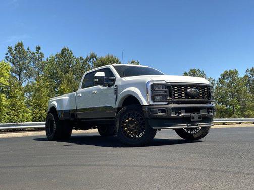 Star White Metallic Tri-Coat 2025 Ford F-450 King Ranch