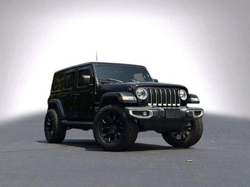 Black Clearcoat 2020 Jeep Wrangler Unlimited Sahara